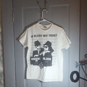 House of Blues White Graphic T-Shirt